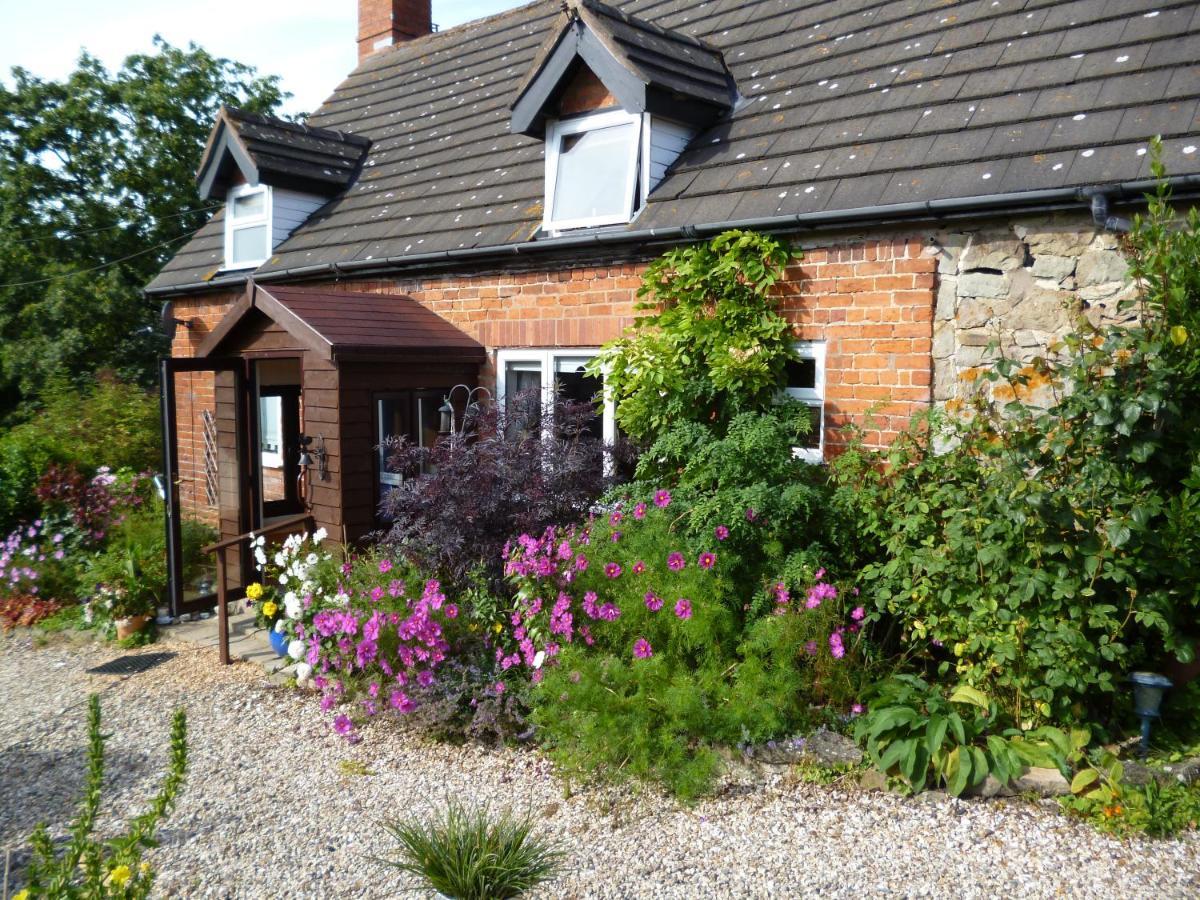 Bank Farm House Chirbury Экстерьер фото